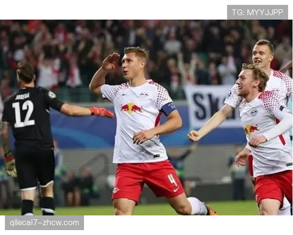 霍芬海姆战胜莱比锡战术板 中场绞杀成功限制对手传球路线